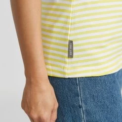 Women’s Ditsy Print Short Sleeved Tee -Sports Outdoor go 419124 e